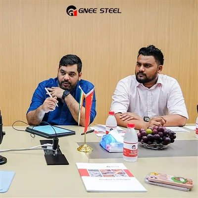 Pelanggan India Melawat GNEE Untuk Plat Berkotak Keluli Karbon